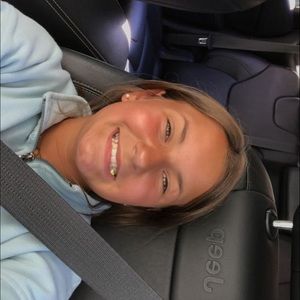 Meet your Posher, Abby